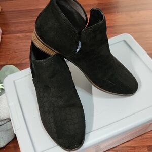 Dr. Scholl's Black Chukka Boots